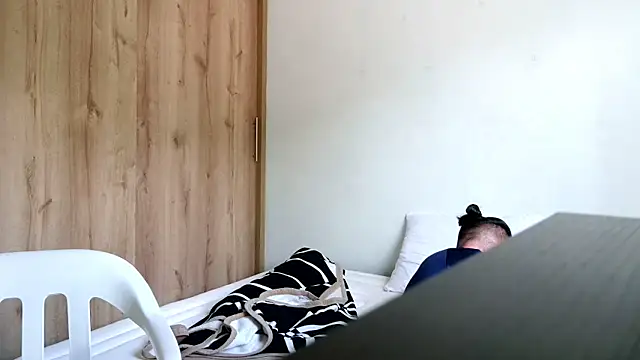 andrew 1520 online show from January 2026 07:08:02 PM