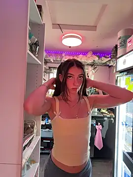 juicybootyquinn online show from May 2026 12:52:02 AM