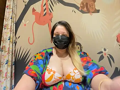 kavyasingh36 online show from April 2026 07:20:01 PM