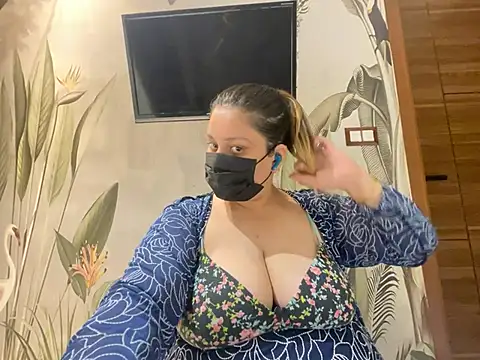 kavyasingh36 online show from May 2026 01:02:04 AM