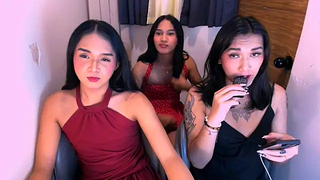 slutty aki online show from April 2026 03:51:02 PM