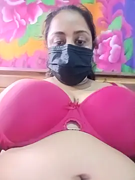 Snapshot of Suger_Lips_99 chatting on May 2026 07:11:01 PM Suger Lips 99 online show from May 2026 07:11:01 PM