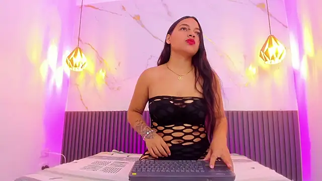 Samantha Lopez  online show from April 2026 12:58:02 PM