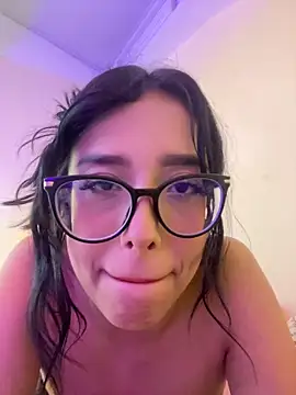 milakitti online show from April 2026 04:04:01 AM