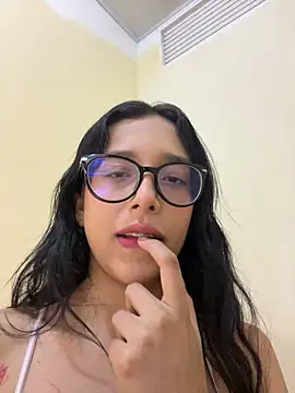 milakitti online show from May 2026 06:07:01 AM