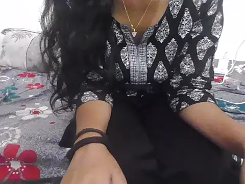 Malikaaa V online show from July 2026 06:39:02 PM