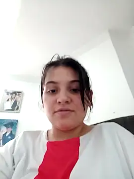 Snapshot of rosemilkbobs chatting on April 2026 07:16:01 PM rosemilkbobs online show from April 2026 07:16:01 PM