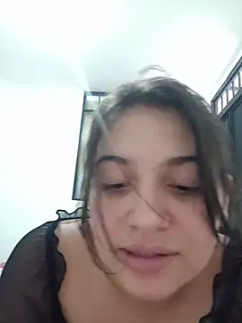 Snapshot of rosemilkbobs chatting on May 2026 08:39:01 PM rosemilkbobs online show from May 2026 08:39:01 PM