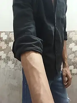 itsmemadhu2019 online show from May 2026 02:01:01 PM