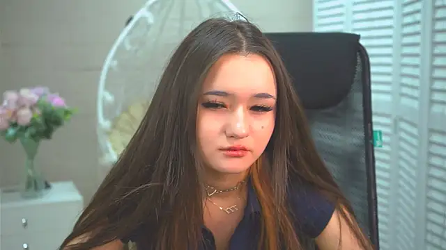 Snapshot of AmiMeow_ chatting on May 2026 07:20:02 PM AmiMeow online show from May 2026 07:20:02 PM