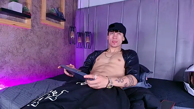 The BossCrown online show from April 2026 03:55:01 AM