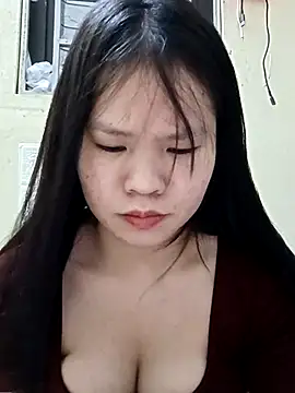Seraphinahh online show from May 2026 04:37:02 PM