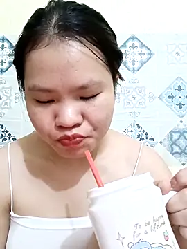 Seraphinahh online show from May 2026 07:19:02 PM