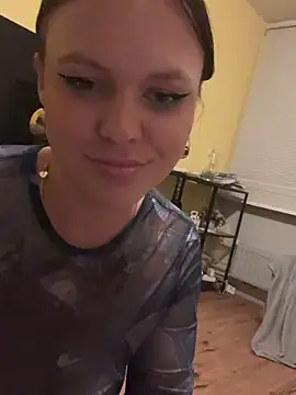 SweetLikaaa online show from May 2026 10:15:02 PM