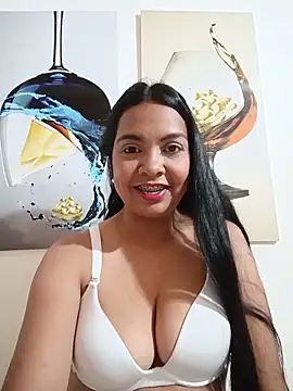 Silvana2927 online show from June 2026 06:29:02 AM