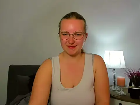 Snapshot of RoseTeacherX chatting on April 2026 05:29:01 PM RoseTeacherX online show from April 2026 05:29:01 PM