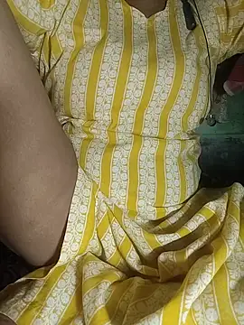 Snapshot of Boudisex69 chatting on May 2026 05:44:01 PM Boudisex69 online show from May 2026 05:44:01 PM