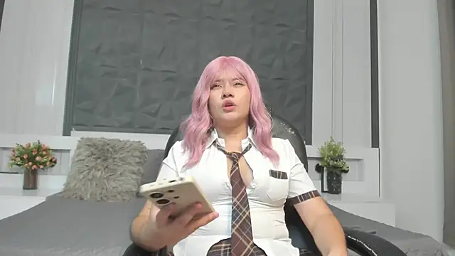 sophia blade  online show from May 2026 03:12:02 AM
