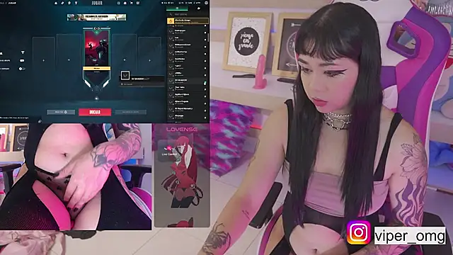 Snapshot of MakiGG_ chatting on May 2026 10:28:01 PM MakiGG online show from May 2026 10:28:01 PM