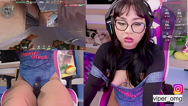 Snapshot of MakiGG_ chatting on May 2026 08:39:02 PM MakiGG online show from May 2026 08:39:02 PM