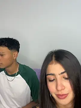 MAIILY MOON online show from April 2026 05:56:01 AM