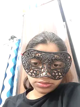 Snapshot of simran_rathore chatting on May 2026 12:21:02 PM simran rathore online show from May 2026 12:21:02 PM