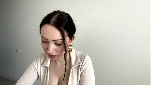 Meow Alika online show from June 2026 12:03:02 PM
