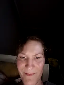 Snapshot of AnnieNet chatting on April 2026 08:14:02 PM AnnieNet online show from April 2026 08:14:02 PM