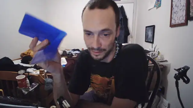 Snapshot of JohnnyMoves chatting on July 2026 05:46:02 AM JohnnyMoves online show from July 2026 05:46:02 AM