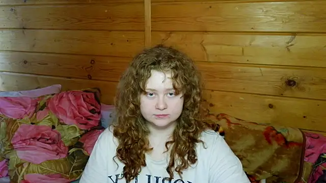 Snapshot of Sara_del_Sun chatting on June 2026 10:25:02 AM Sara del Sun online show from June 2026 10:25:02 AM