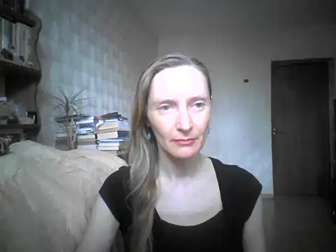 LunaBelle8 online show from May 2026 12:24:02 PM
