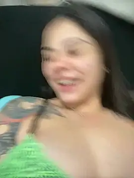 Snapshot of Livia-cortez chatting on May 2026 12:22:01 PM Livia-cortez online show from May 2026 12:22:01 PM
