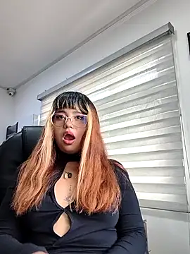 BelleVivianne online show from April 2026 01:41:02 PM