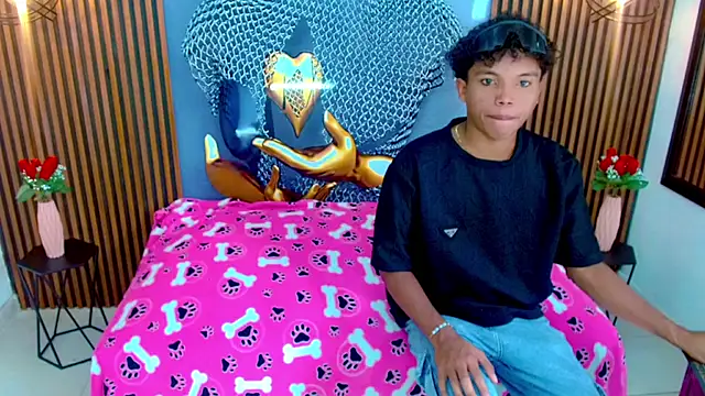Chris Hott online show from May 2026 07:40:02 PM