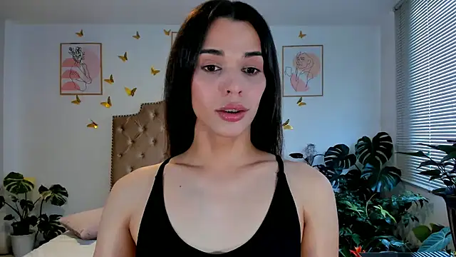 Snapshot of bella_grego chatting on May 2026 05:18:01 PM bella grego online show from May 2026 05:18:01 PM