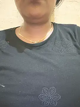 Snapshot of Newragini chatting on May 2026 06:21:03 AM Newragini online show from May 2026 06:21:03 AM
