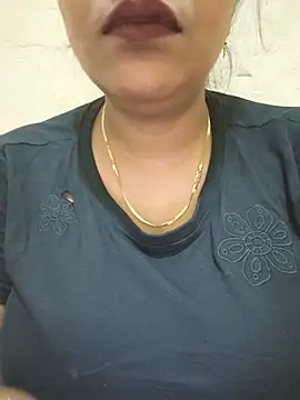 Snapshot of Newragini chatting on May 2026 11:33:02 PM Newragini online show from May 2026 11:33:02 PM