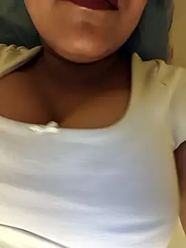 Snapshot of Newragini chatting on May 2026 03:39:02 PM Newragini online show from May 2026 03:39:02 PM