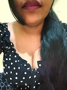 Snapshot of Newragini chatting on May 2026 05:31:02 PM Newragini online show from May 2026 05:31:02 PM