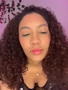 Daphnne Curly online show from June 2026 04:39:01 AM