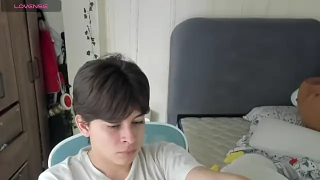 Felixzyn online show from June 2026 06:58:02 PM
