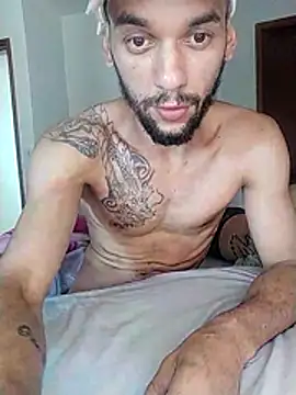 Snapshot of GabrielePedro chatting on April 2026 05:19:02 PM GabrielePedro online show from April 2026 05:19:02 PM