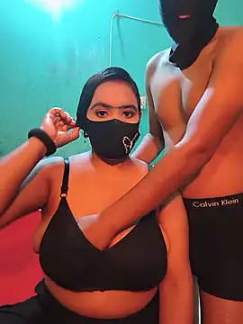 Hot Cupole online show from May 2026 02:14:01 PM