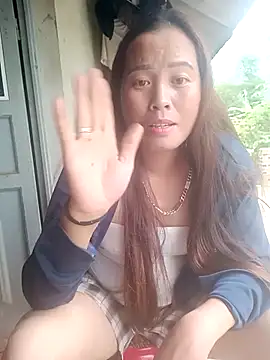 Snapshot of phuongtrinh1 chatting on April 2026 10:21:02 AM phuongtrinh1 online show from April 2026 10:21:02 AM