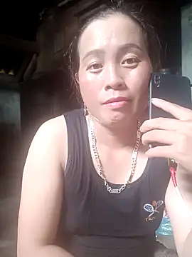 Snapshot of phuongtrinh1 chatting on May 2026 05:46:02 AM phuongtrinh1 online show from May 2026 05:46:02 AM
