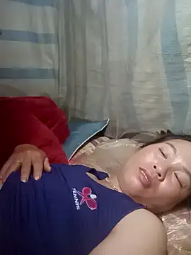 Snapshot of phuongtrinh1 chatting on May 2026 06:26:04 PM phuongtrinh1 online show from May 2026 06:26:04 PM