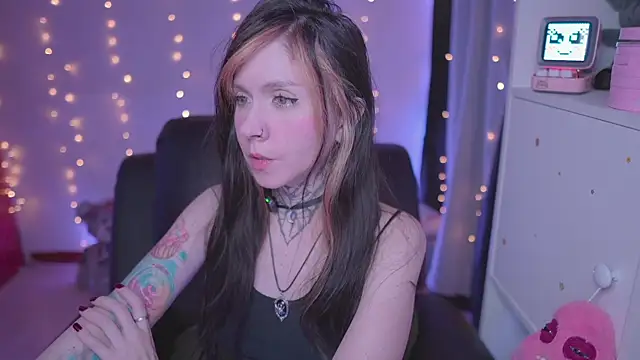 -VKatt online show from May 2026 03:24:02 AM