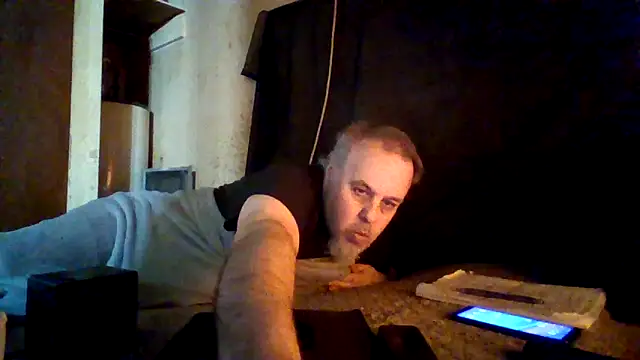 Snapshot of Nightshade1195 chatting on May 2026 04:04:02 PM Nightshade1195 online show from May 2026 04:04:02 PM