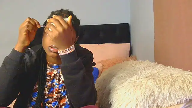 julianaa19 online show from June 2026 05:53:02 AM