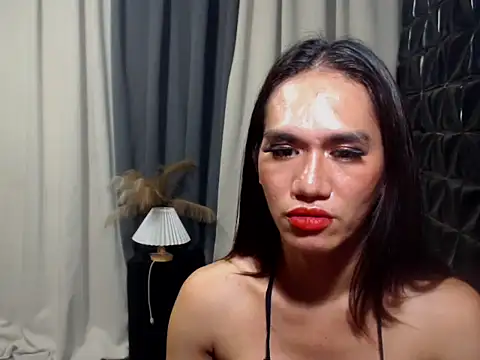 Queen Haliyah online show from May 2026 11:12:03 PM